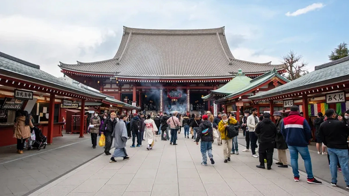 Chùa Senso-ji ở Tokyo, Nhật Bản. (Ảnh: Travel+Leisure)