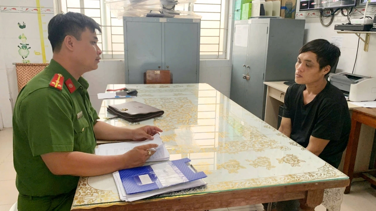 Công an làm việc với đối tượng Nguyễn Quốc Duy