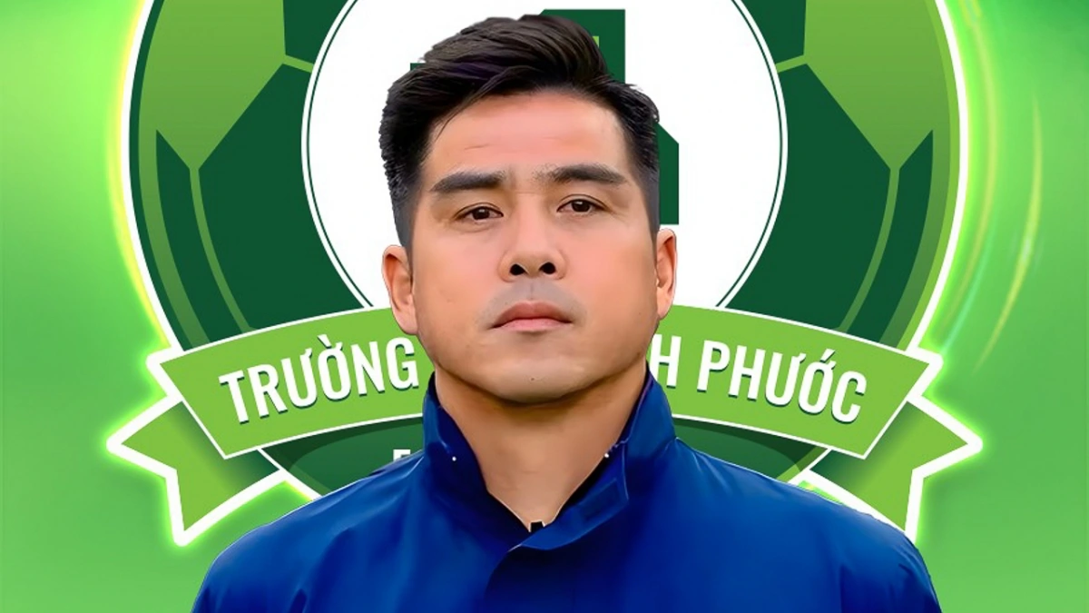 Bình Phước tiếp tục đặt mục tiêu thăng hạng V-League mùa tới cùng HLV Thắng "bế" (Ảnh: CLB Bình Phước)