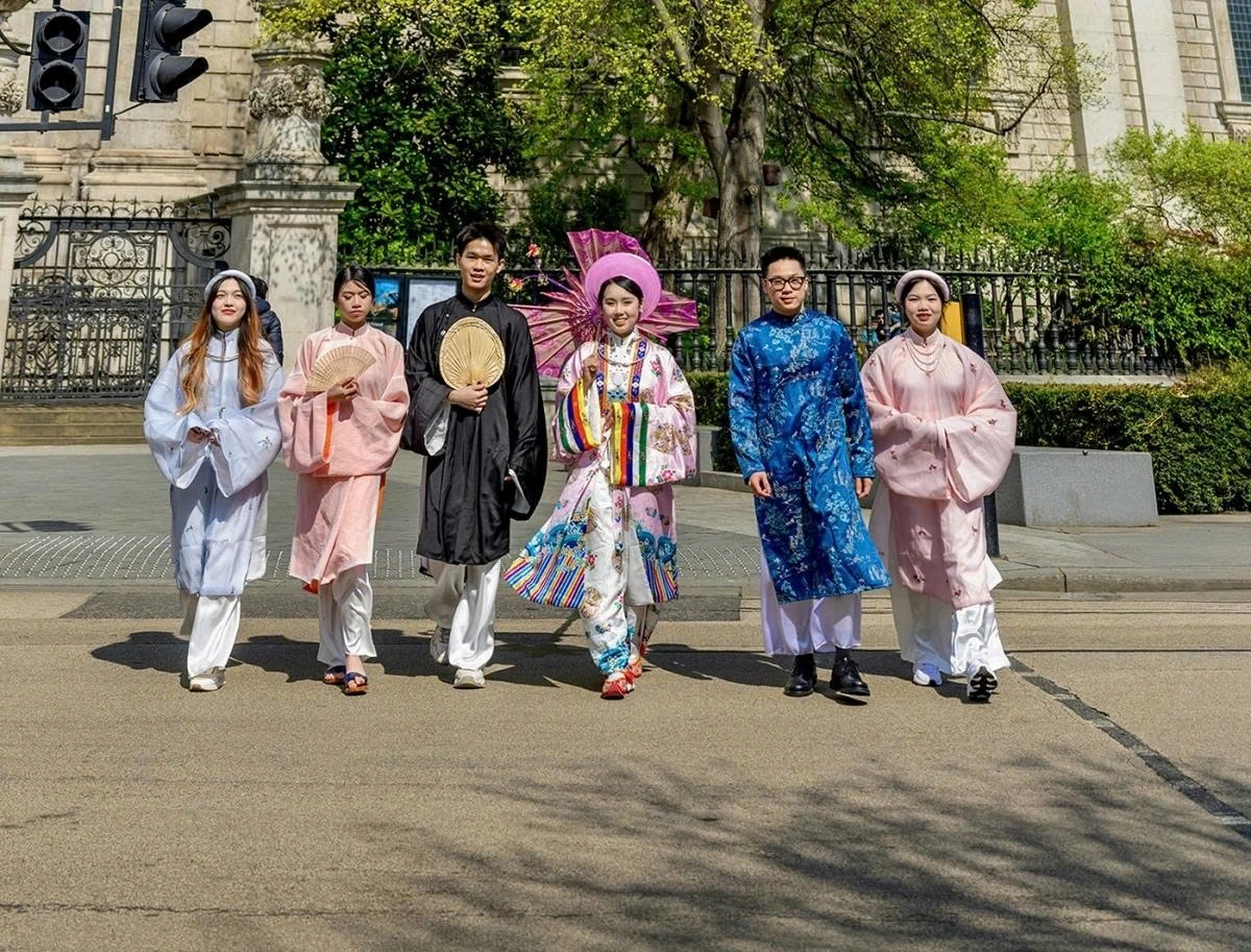 In September, a similar walk will be organised at Battersea Power Station, a complex of creative art space, and Palace of Westminster, the political heart of the UK.