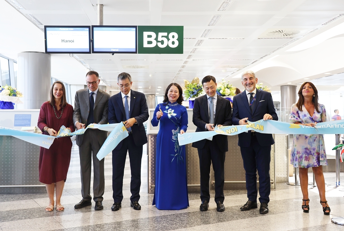 Khai trương đường bay Hà Nội - Milan (Ảnh: TTXVN)