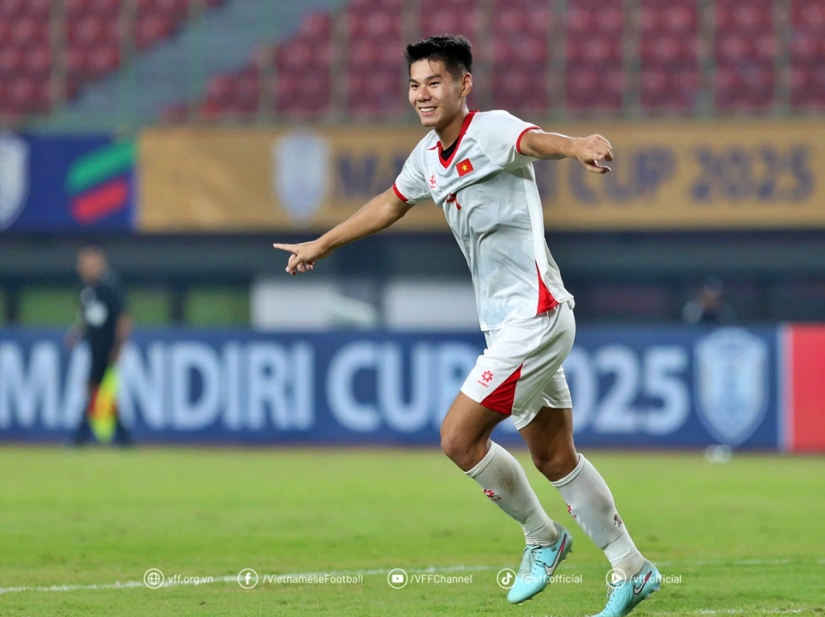 Trung vệ Hiểu Minh dẫn đầu danh sách Vua phá lưới của U23 Việt Nam. (Ảnh: VFF)