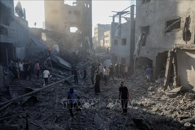 Cảnh tàn phá sau cuộc không kích của Israel tại Gaza (Ảnh: THX/TTXVN)