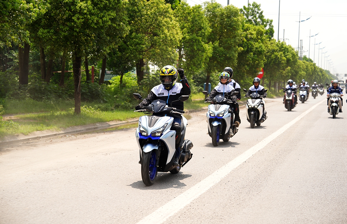 Người dùng hào hứng tham gia chạy thử Yamaha NVX 155 thế hệ mới 
