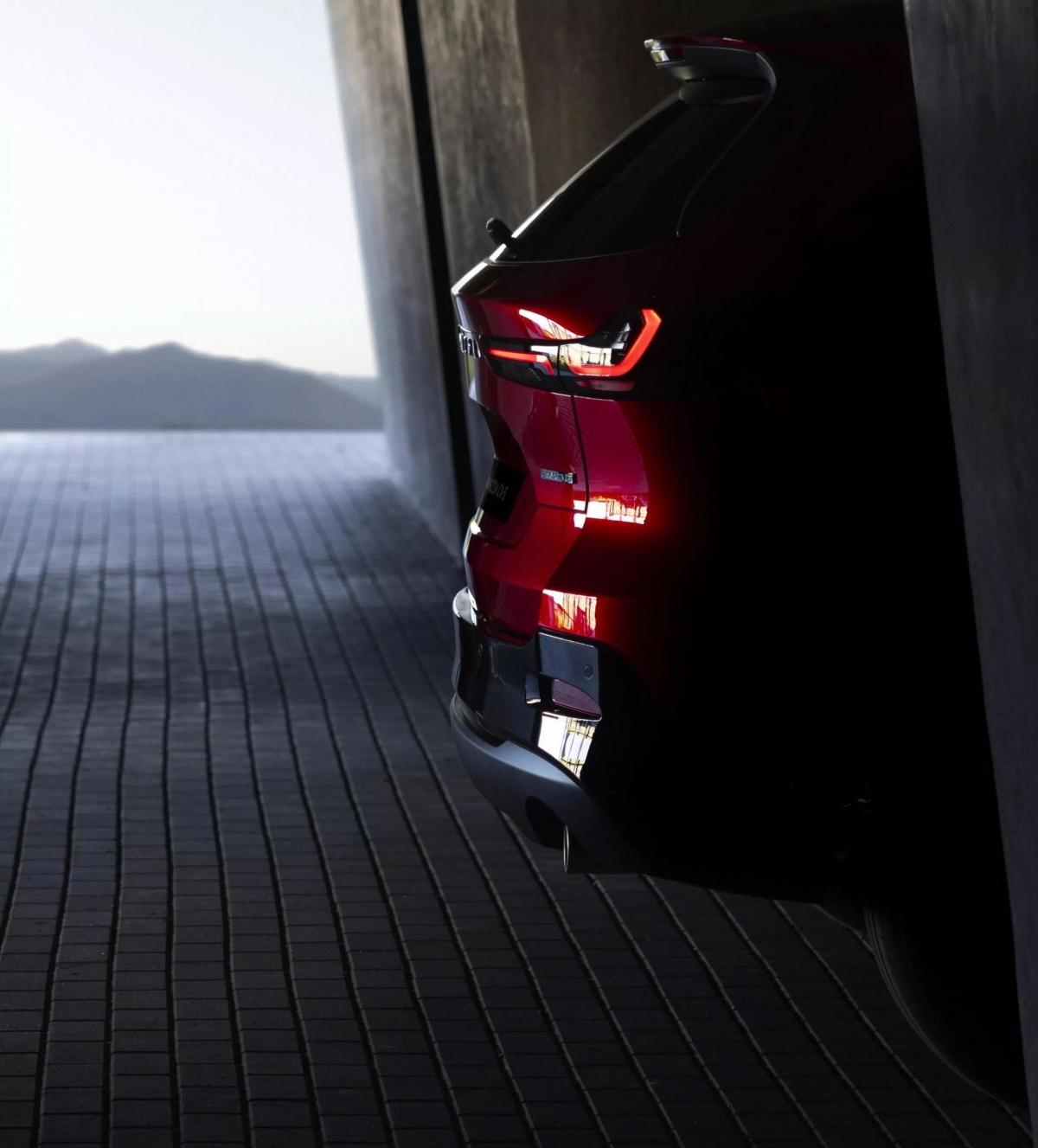 Những hình ảnh nhá hàng chính thức đầu tiên của Mazda CX-5