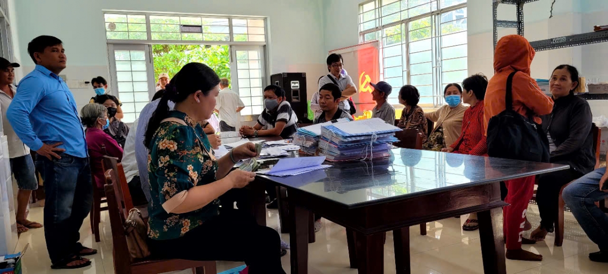 Ban Quản lý dự án và Phát triển quỹ đất huyện Chợ Gạo chi hỗ trợ các hộ dân bị giải tỏa trắng tiền thuê nhà ở do chậm xây khu tái định cư
