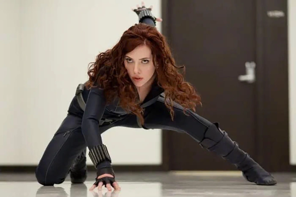 Một trong những vai diễn để đời của Scarlett Johansson là Black Widow trong "Iron Man 2" (Ảnh: yardbarker)
