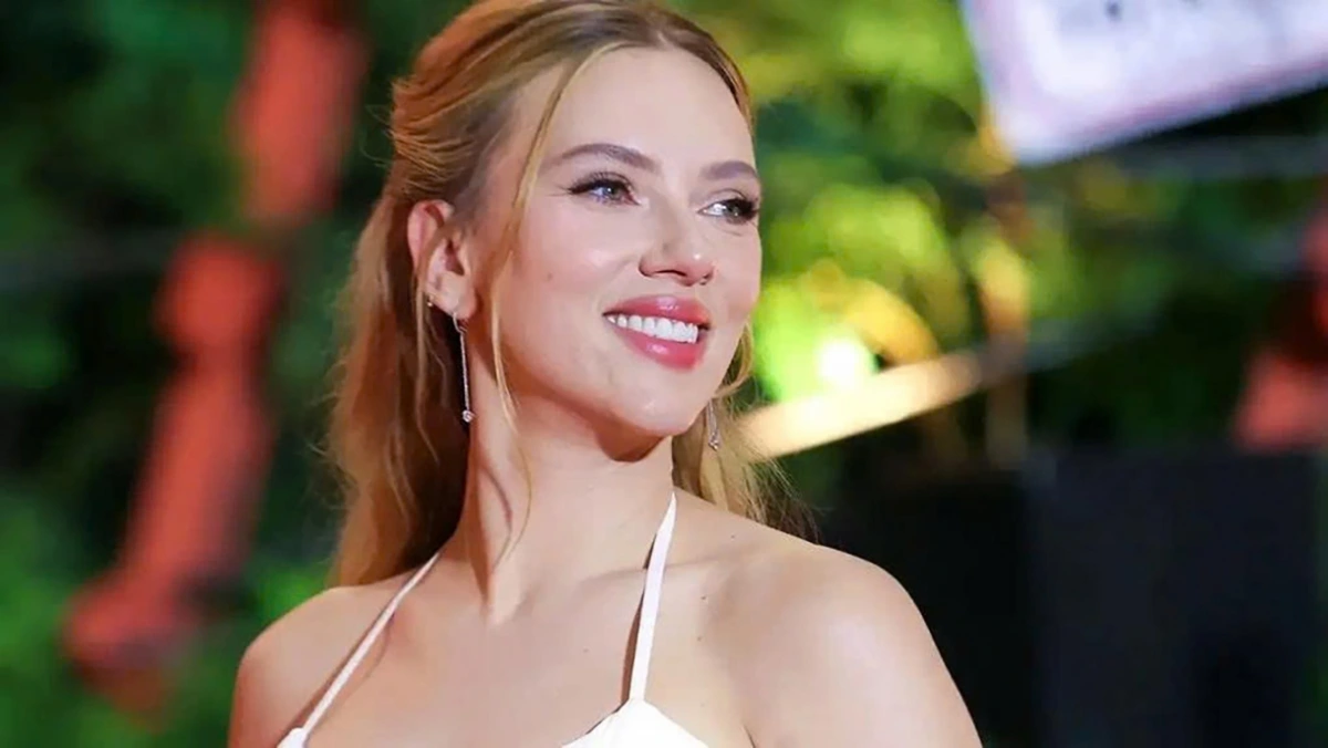 Scarlett Johansson trên thảm đỏ ra mắt "Jurassic World: Rebirth". Ảnh: MyDaily