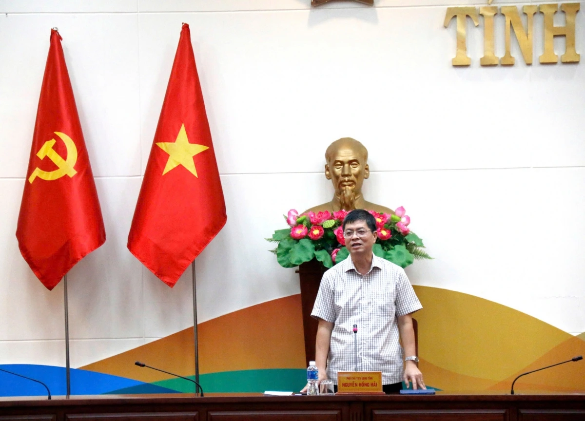 Phó Chủ tịch UBND tỉnh Lâm Đồng Nguyễn Hồng Hải phát biểu tại buổi họp. Ảnh: N.T