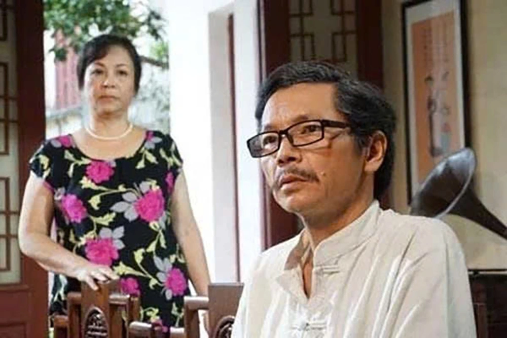Trong "Hôn nhân trong ngõ hẹp", NSND Trung Anh vào vai ông Minh. (Ảnh: VFC)