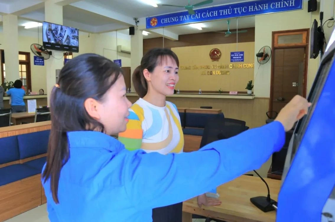 Tổ công nghệ số cộng đồng là lực lượng tại chỗ, sát dân, hỗ trợ chính quyền cấp xã, thôn trong việc triển khai các nhiệm vụ chuyển đổi số, đồng thời là cánh tay nối dài của chính quyền cấp tỉnh.