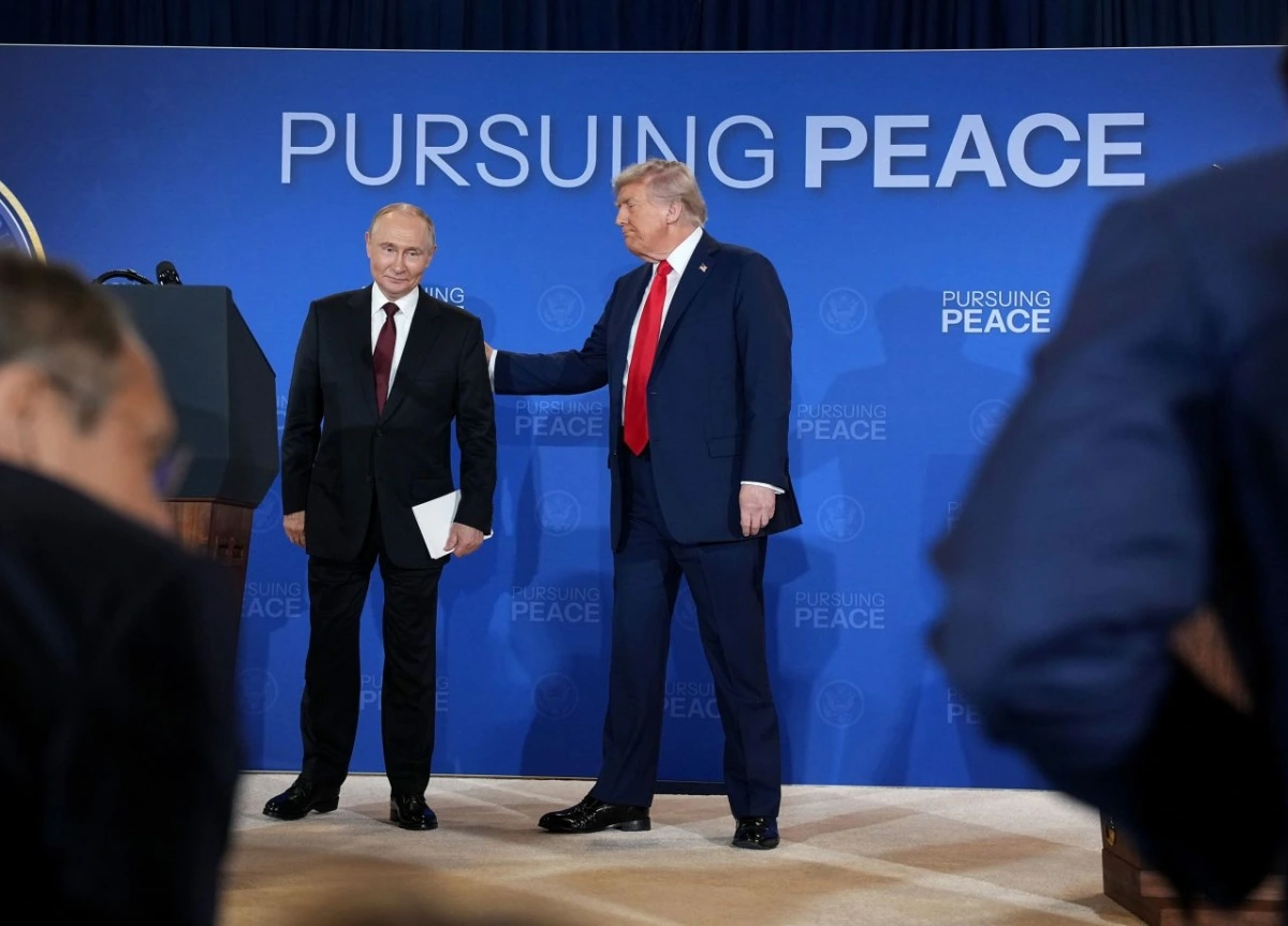 Tổng thống Mỹ Donald Trump và Tổng thống Nga Vladimir Putin tại cuộc gặp thượng đỉnh. Ảnh: Getty
