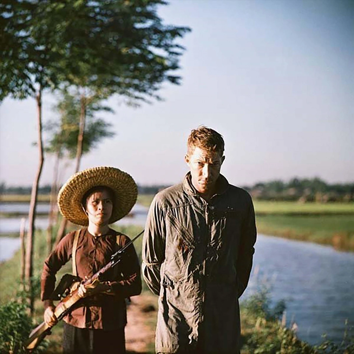 Mỗi khuôn hình là một lát cắt lịch sử, một mảnh ghép ký ức. (Ảnh: Thomas Billhardt)