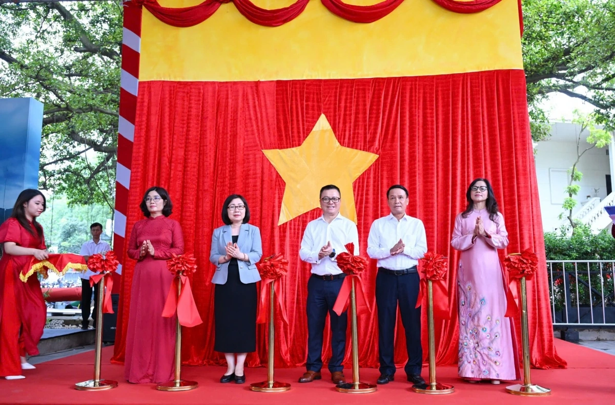 Khai mạc Triển lãm tương tác “80 năm rạng rỡ non sông - Con đường Độc lập”. Ảnh: Thành Đạt