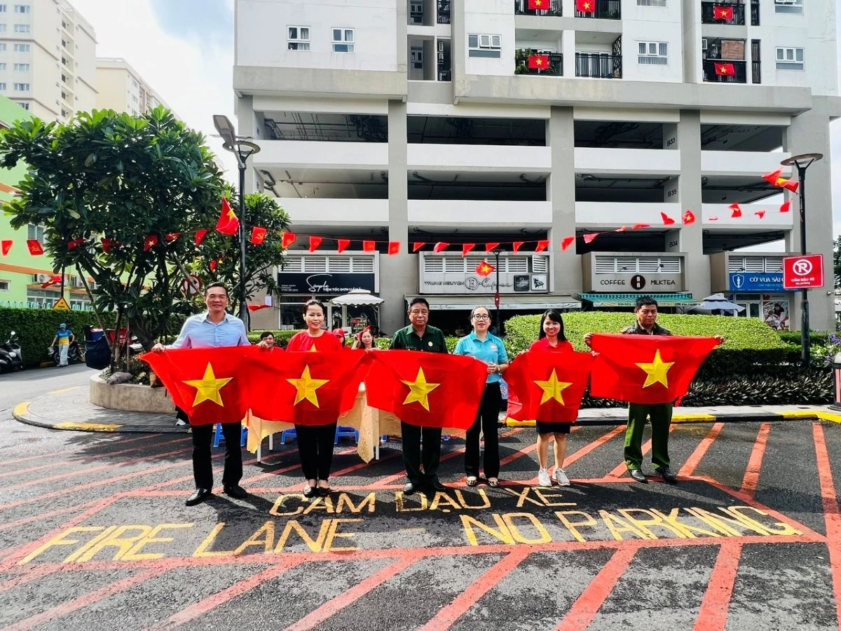 Công trình “Richmond City rực rỡ sắc cờ Tổ quốc”