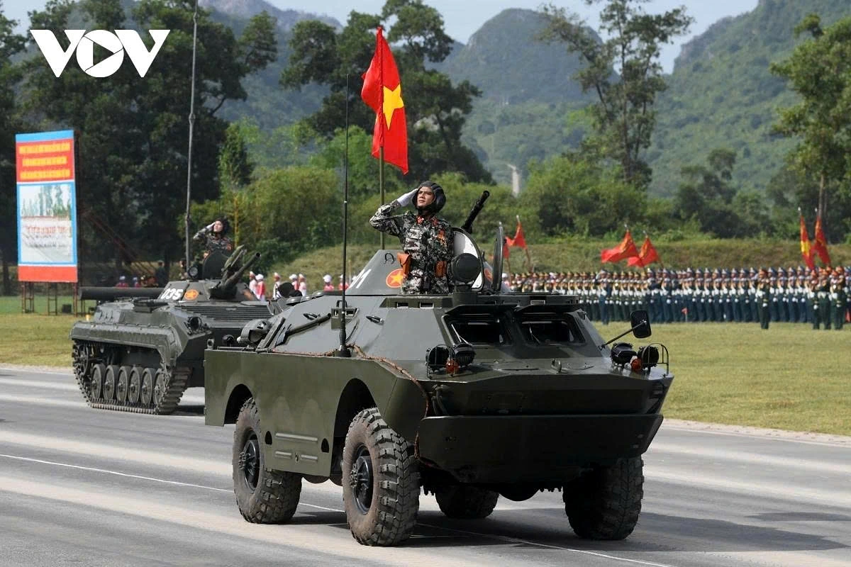 In addition to T-54, T-55, and T-90 tanks, the Vietnam People’s Army also operates amphibious armoured fighting vehicles with strong firepower and high mobility.