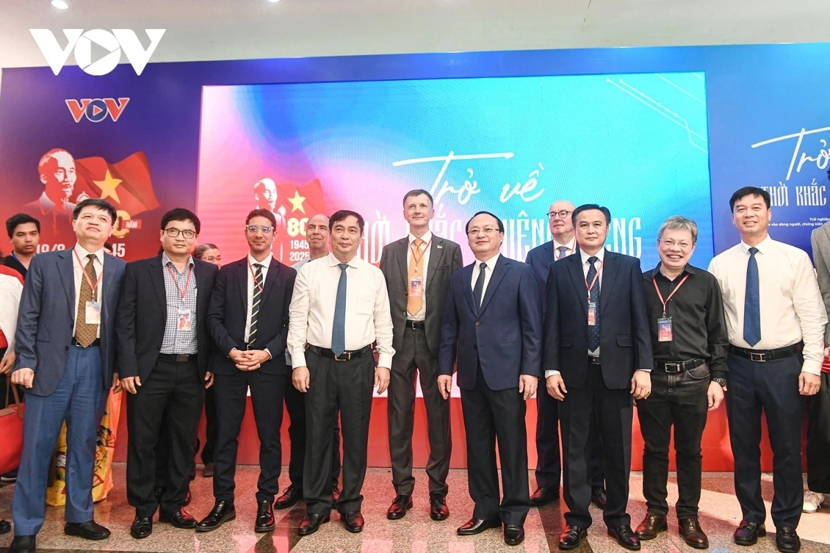 Đài Tiếng nói Việt Nam (VOV) chính thức công bố dự án trải nghiệm “Trở về thời khắc thiêng liêng” tại Trung tâm Phát thanh Quốc gia, 58 Quán Sứ (Hà Nội).