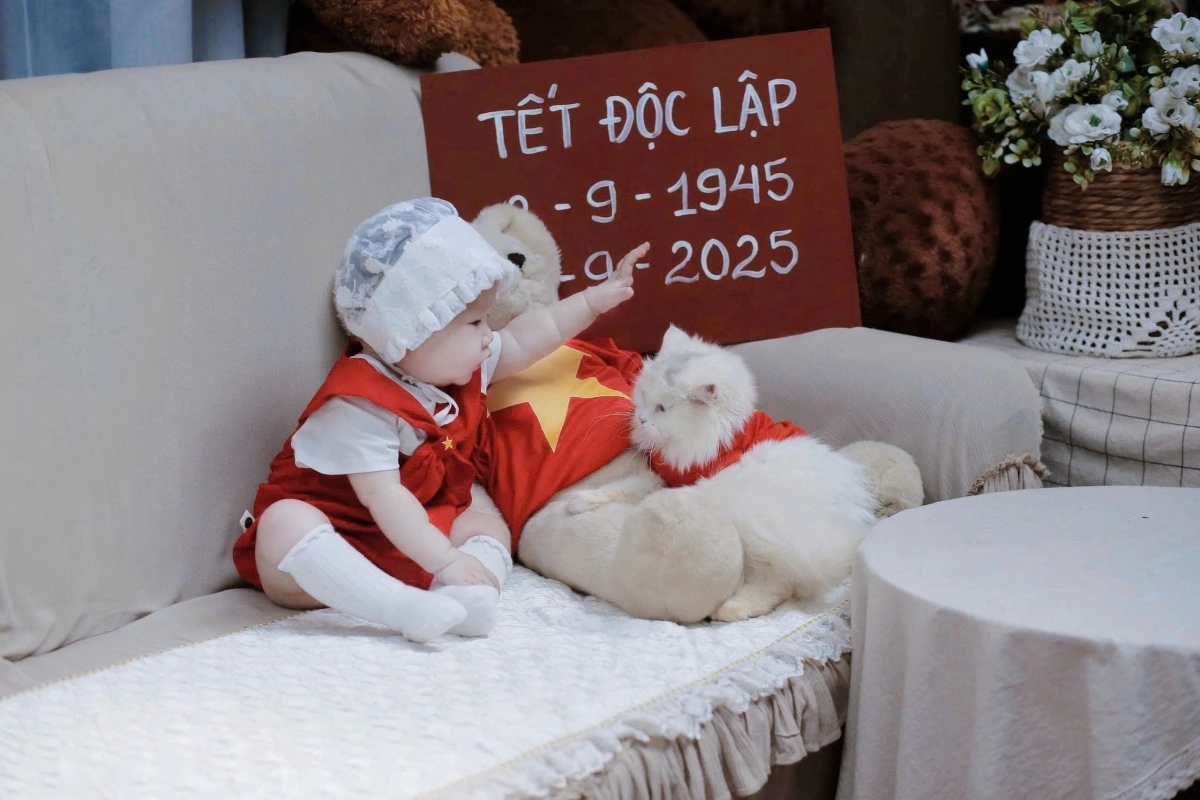 Và ấu thơ cũng sẽ mãi được ghi lại vào dịp tổ quốc tròn 80 năm.
