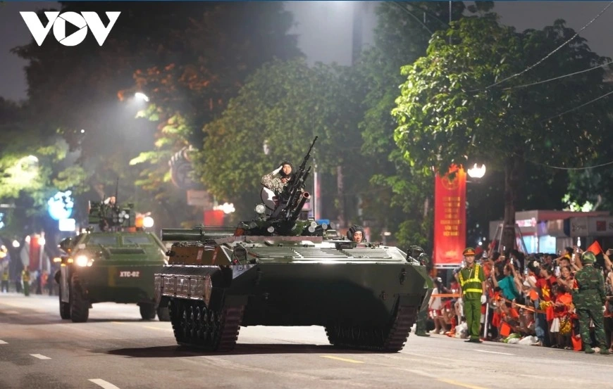 Tank formation led by armored forces in mission A80