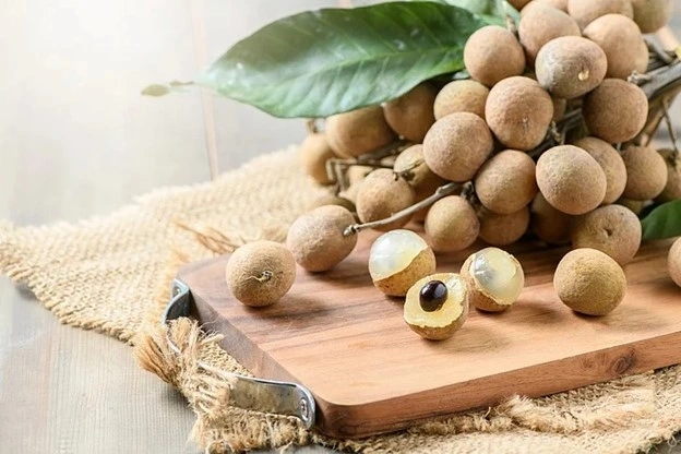 Nhãn có thể gây ảnh hưởng xấu đến sức khỏe của một số đối tượng nhất định. Ảnh: Getty Images