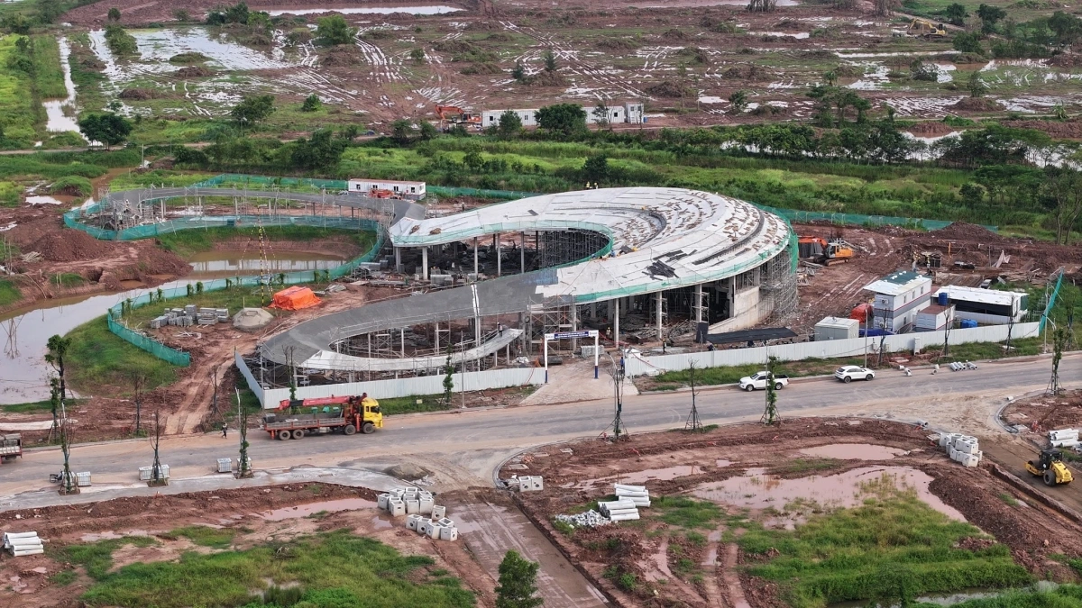 Alluvia Gallery - công trình có các bể ngâm chân bằng khoáng tự nhiên dành cho cư dân và khách đang xây dựng tại Alluvia City