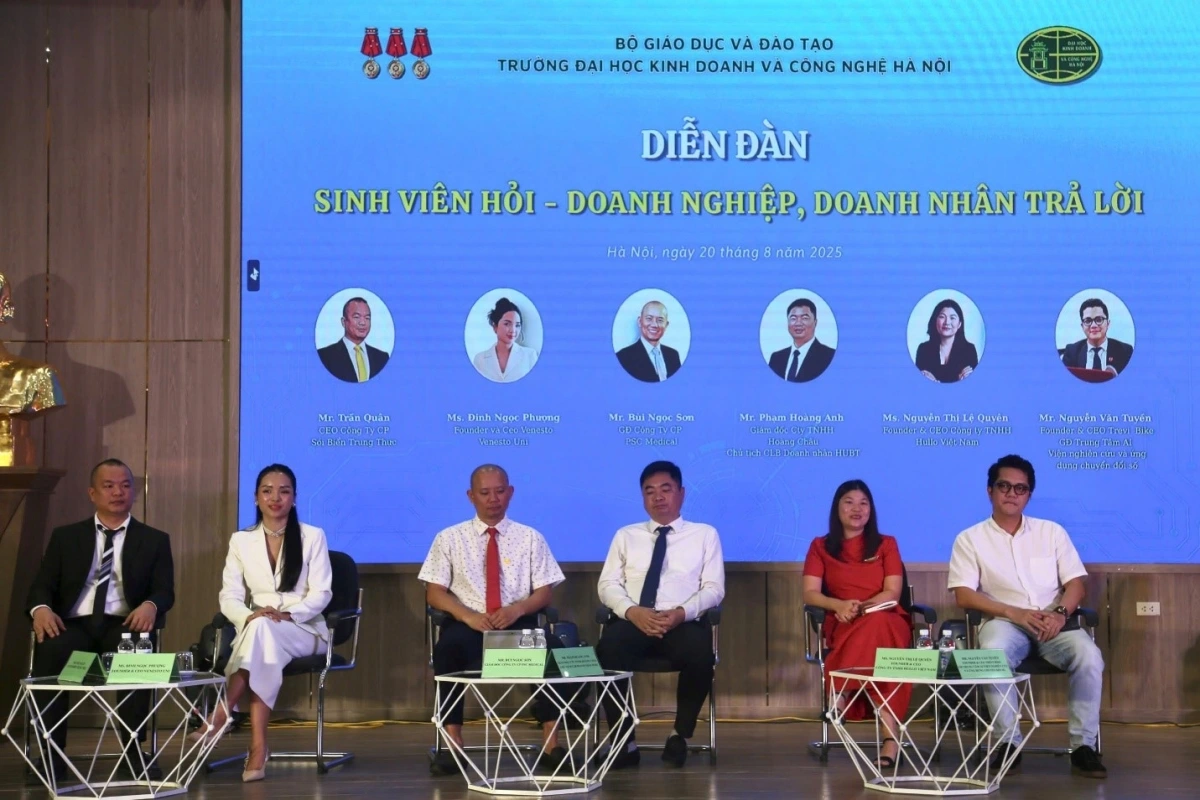 Đại diện lãnh đạo các doanh nghiệp chia sẻ tại Diễn đàn.