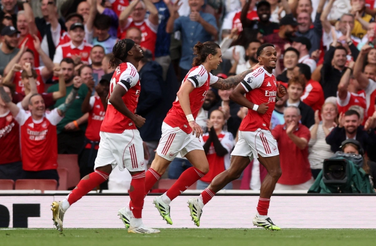 Arsenal dẫn đầu bảng xếp hạng sau 2 vòng đấu (Ảnh: Reuters)