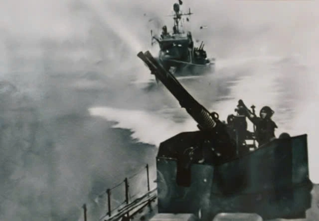 Bộ đội Hải quân đánh trả máy bay Mỹ tại Lạch Trường (Thanh Hóa) ngày 5/8/1964