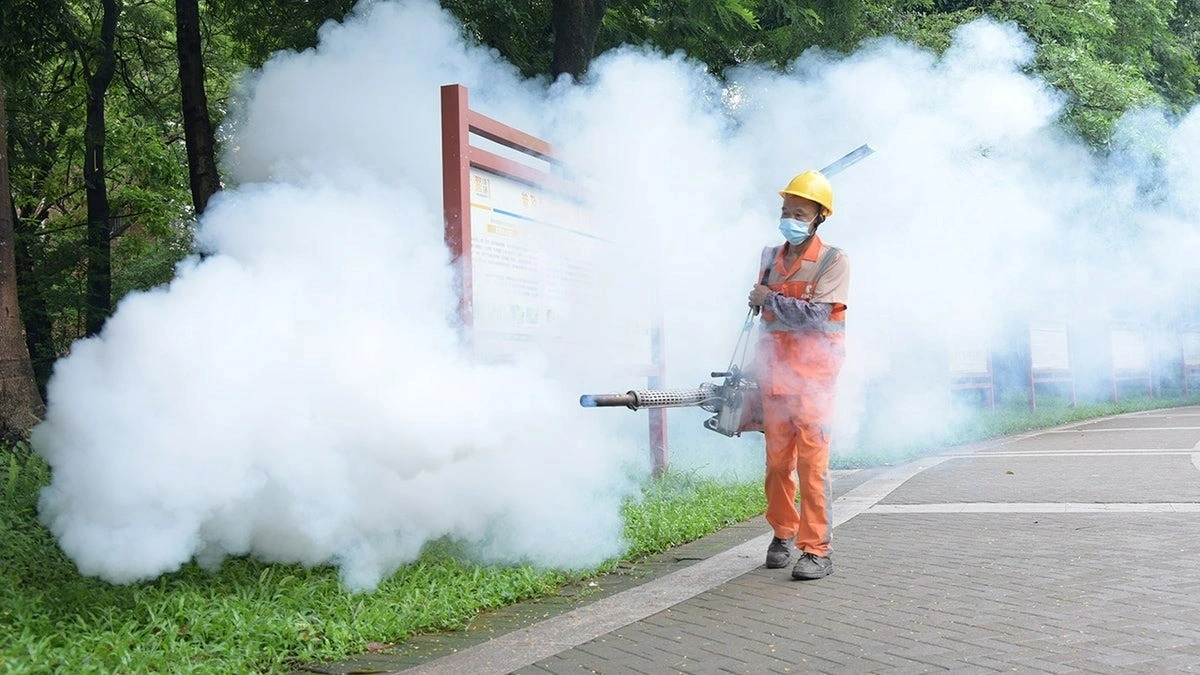 Trung Quốc đẩy mạnh các biện pháp nhằm ngăn ngừa Chikungunya lây lan. Ảnh: NYT