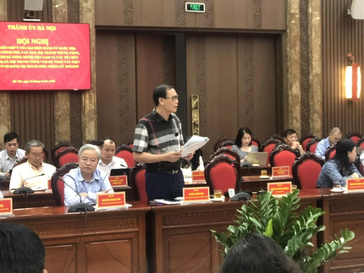 Các đại biểu góp ý