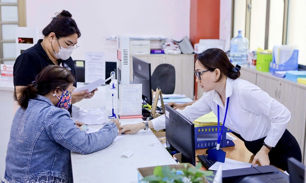 Thống kê đến ngày 31/12/2023, cả nước có 1.743.326 viên chức. (Ảnh: Nguyệt Nhi)