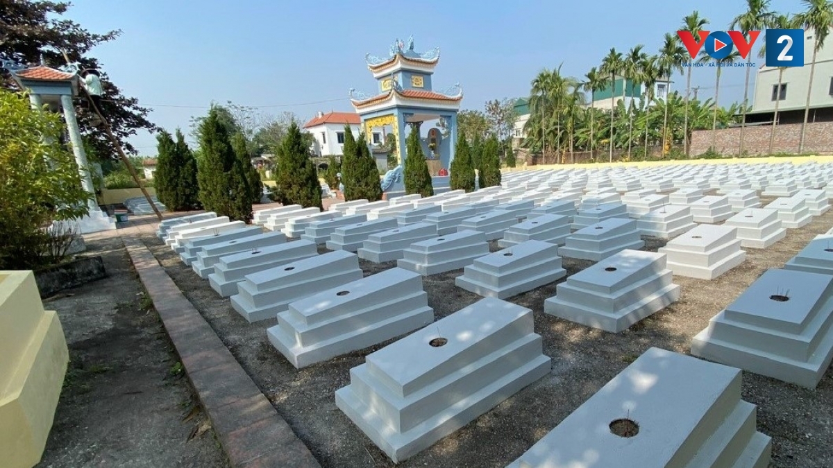 Nghĩa trang với hơn 300 ngôi mộ được xây dựng hoàn toàn từ nguồn xã hội hóa.