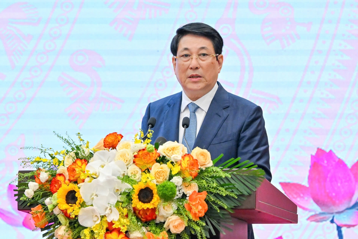 Chủ tịch nước Lương Cường phát biểu tại buổi gặp mặt.