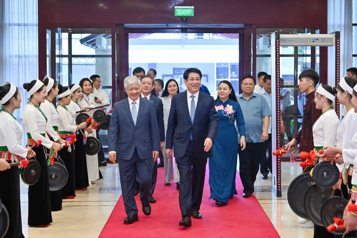 Chủ tịch nước Lương Cường dự gặp mặt đại biểu tiêu biểu đại diện các tầng lớp nhân dân.
