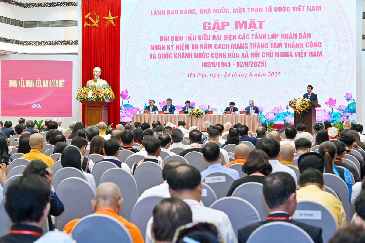 Toàn cảnh buổi gặp mặt.