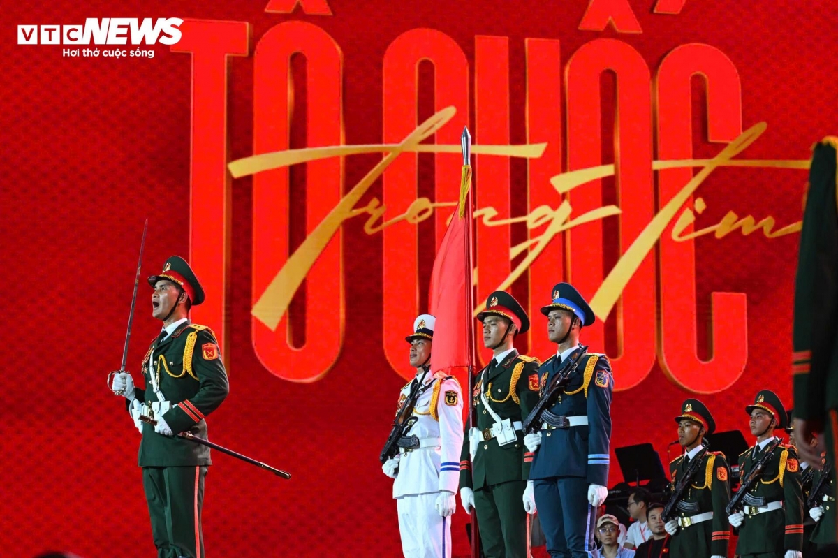 The highlight of the programme is a performance by 68 cadets from the Army Officer College No. 1, reenacting the Vietnamese military parade at Red Square (Moscow, Russia) in May.