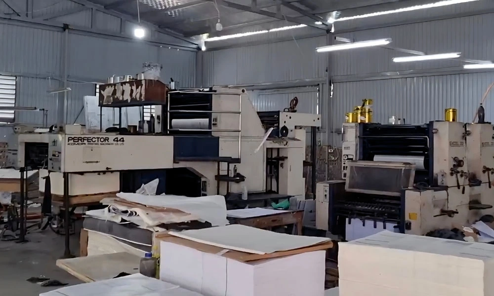 Xưởng sản xuất sách giả bị phát hiện tại Hà Nội