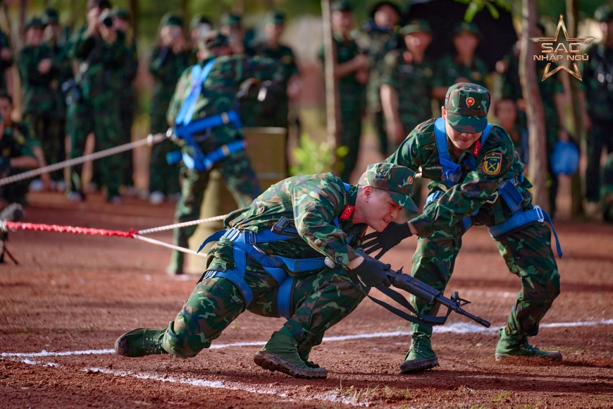 Hội thao kéo co 4 góc