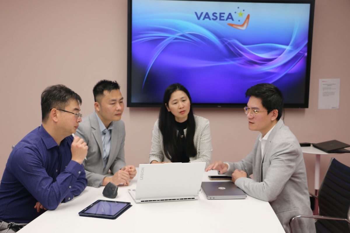 Đại diện của VASEA, VietSchool và ASIF thảo luận về việc xây dựng VietNEST (Nguồn: VASEA)