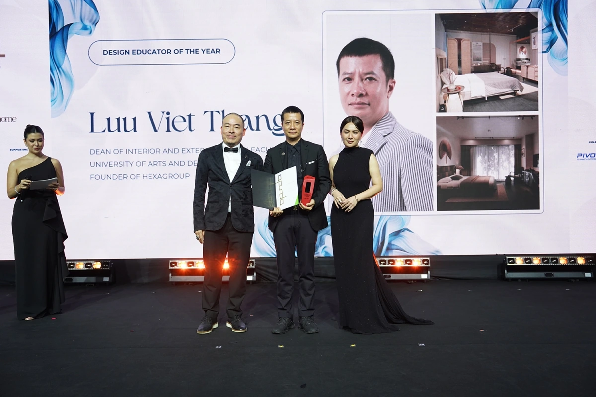 Nhà thiết kế Lưu Việt Thắng là đại diện duy nhất của Việt Nam được trao danh hiệu "Design Educator of the Year".
