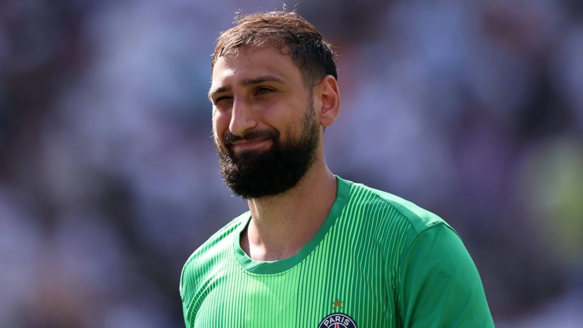 MU đẩy nhanh việc chiêu mộ Donnarumma (Ảnh: Getty)