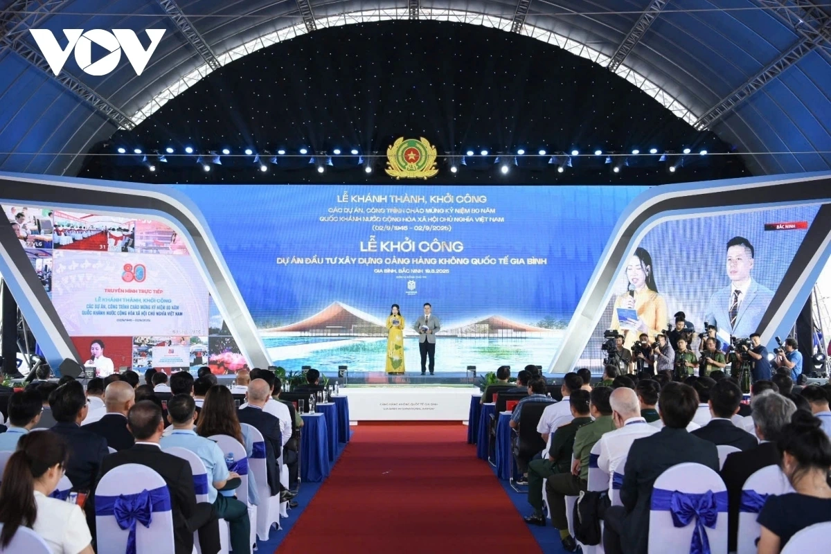 Khởi công Dự án xây dựng Cảng hàng không quốc tế Gia Bình, tỉnh Bắc Ninh.