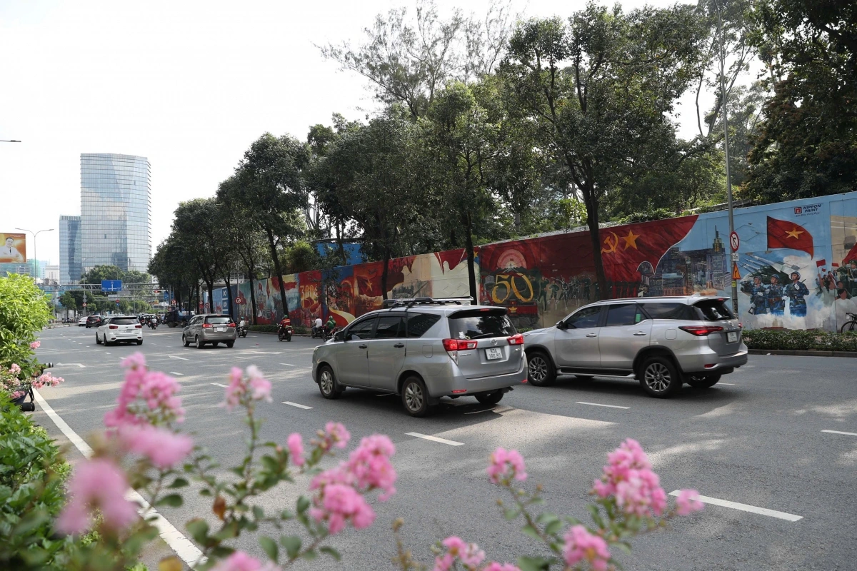 Công an TP.HCM khánh thành và xác lập kỷ lục công trình đường tranh bích hoạ lớn nhất Việt Nam. (Ảnh: T.H)