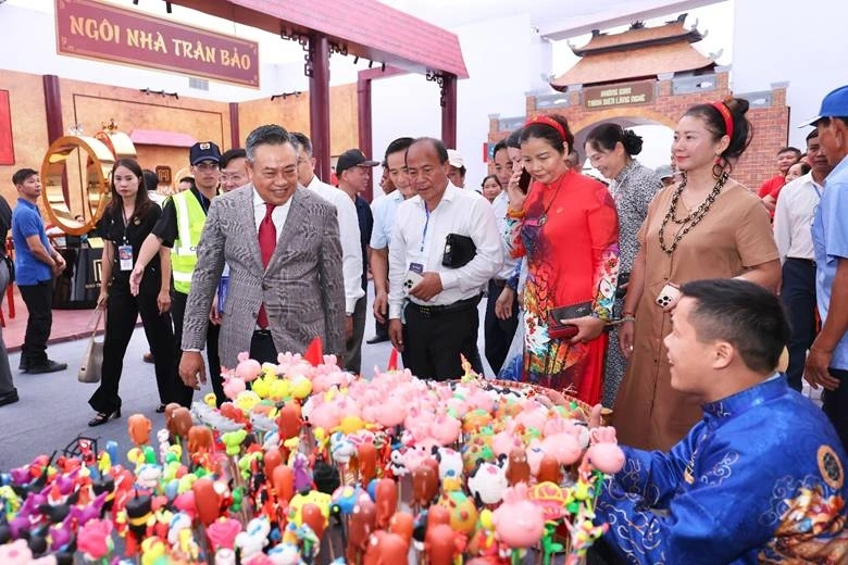 Không gian trình diễn làng nghề - chủ đề Tinh hoa phố nghề