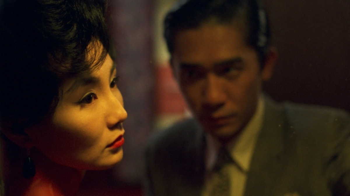 “In the Mood for Love” đầy chất thơ điện ảnh, hơi thở nhịp quay, và diễn xuất tinh tế của Trương Mạn Ngọc. (Ảnh: Jet Tone Films)