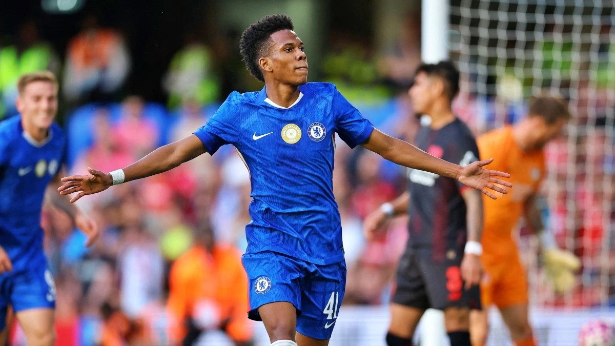 Tài năng trẻ Estevao ghi bàn mở tỉ số cho Chelsea ở phút 18. (Ảnh: Reuters)