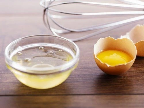 Lòng trắng trứng gà chứa nhiều dưỡng chất có lợi cho sức khỏe mà không gây lo ngại về cholesterol