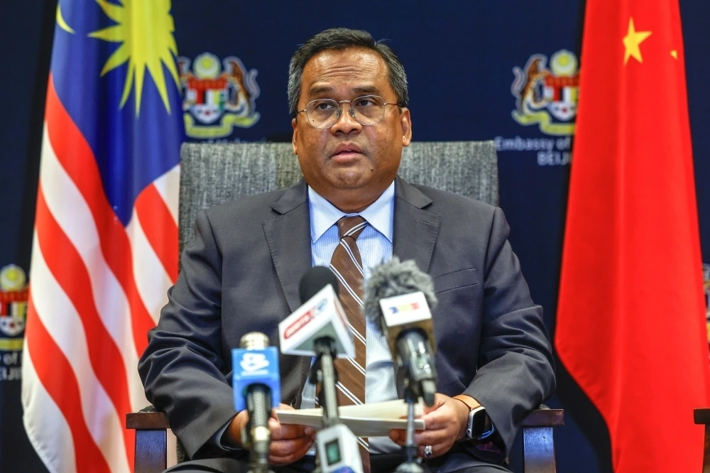 Đại sứ Malaysia tại Trung Quốc Datuk Norman Muhamad trả lời báo giới ngày 30/8/2025. Ảnh: Bernama