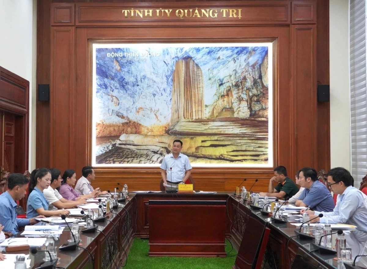 Ông Lê Ngọc Quang, Bí thư Tỉnh ủy Quảng Trị duyệt Đại hội các đảng bộ trực thuộc Tỉnh ủy
