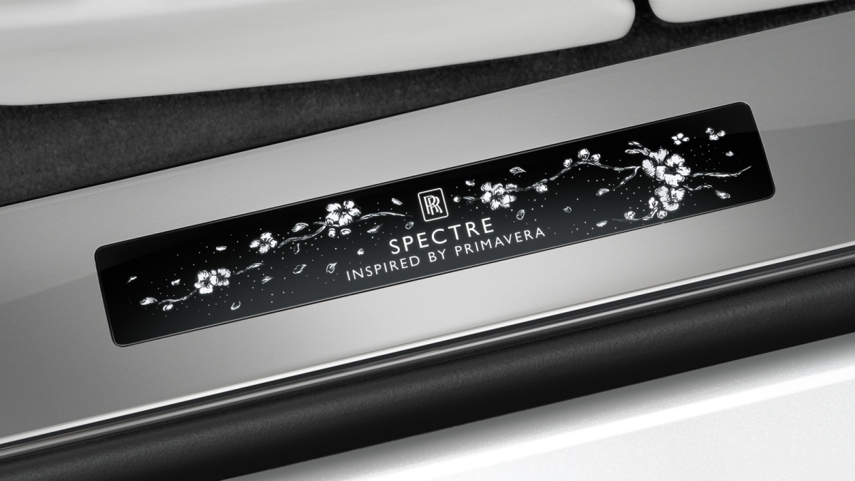 Các phiên bản Spectre Primavera sẽ được nhận đặt hàng đến đầu năm sau và dự kiến bàn giao tới khách hàng vào mùa xuân 2026.